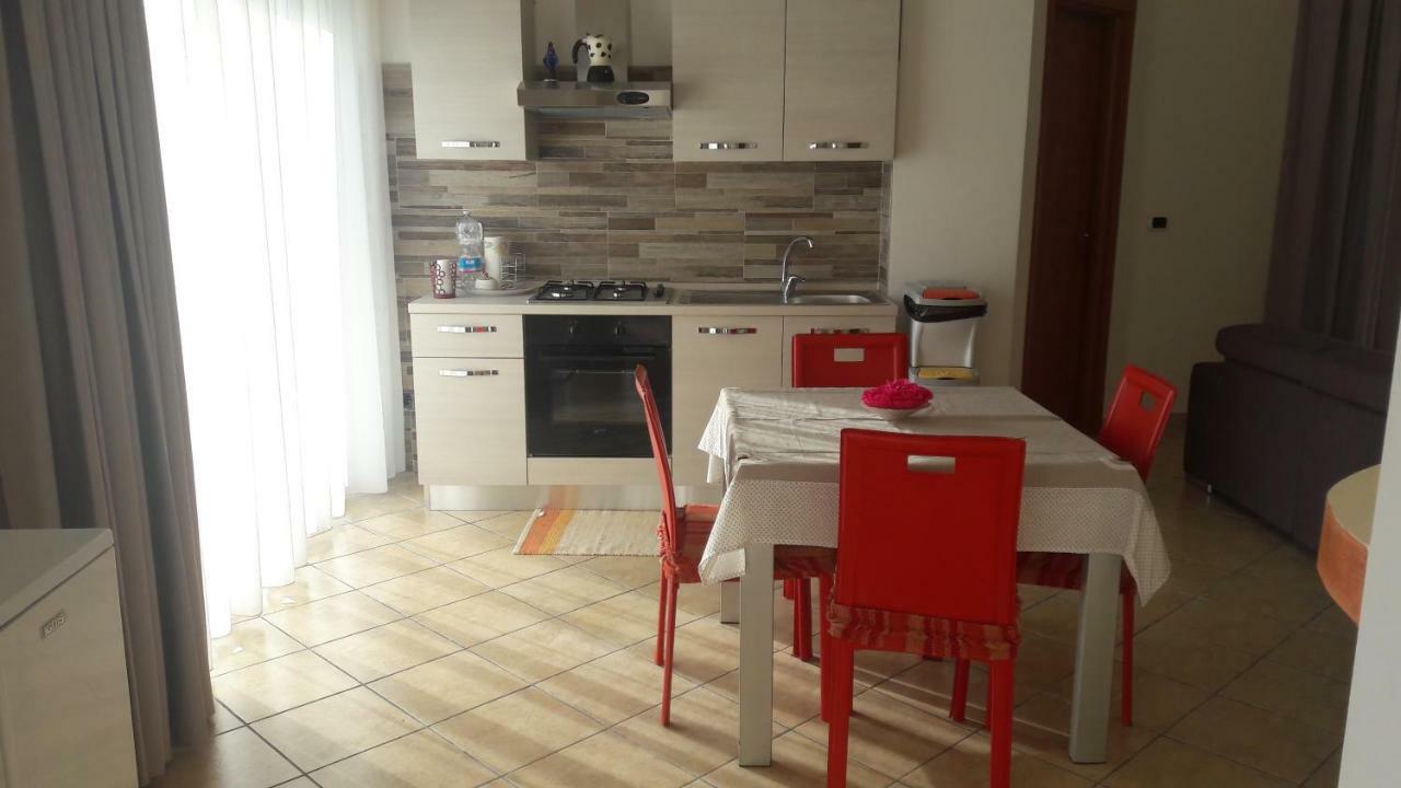 Dolce Casa Sara Villa Collemeto Luaran gambar